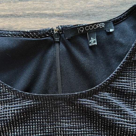 19 Cooper Metallic Sheath Romper. Cruise Wear Resort Wear - Picture 3 of 5